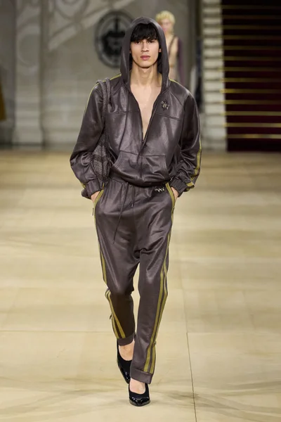 Look 53